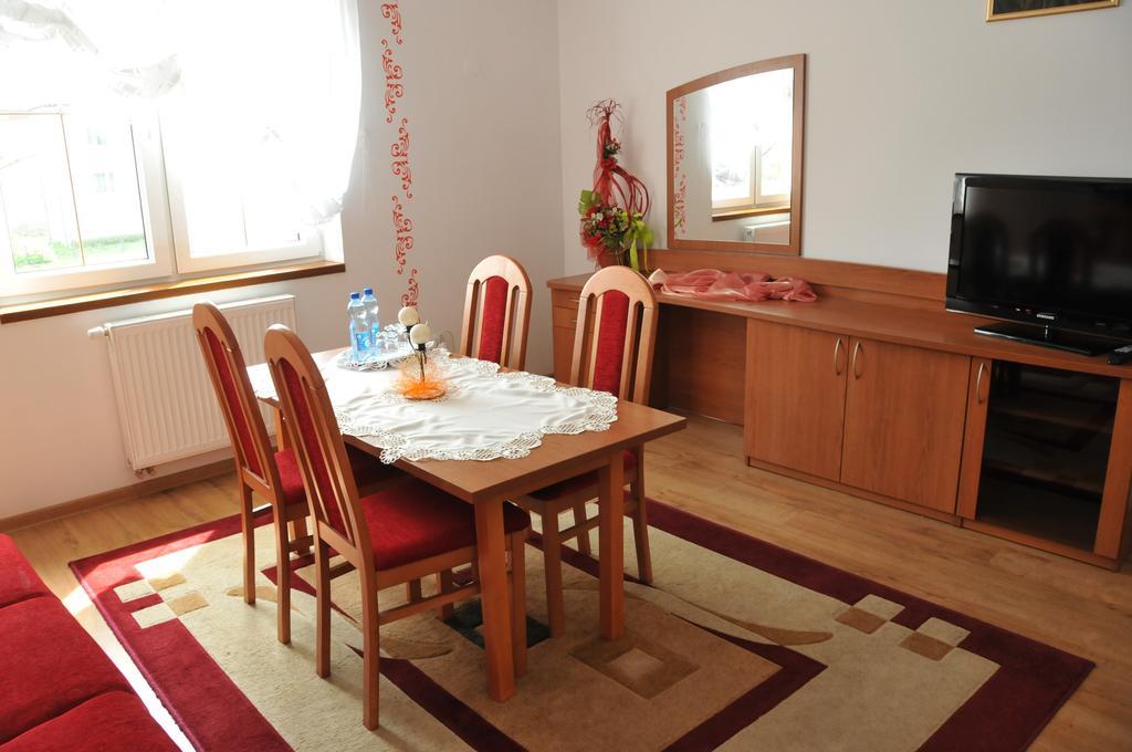 Hotel Restauracja Lorenzo Стопниця Екстер'єр фото