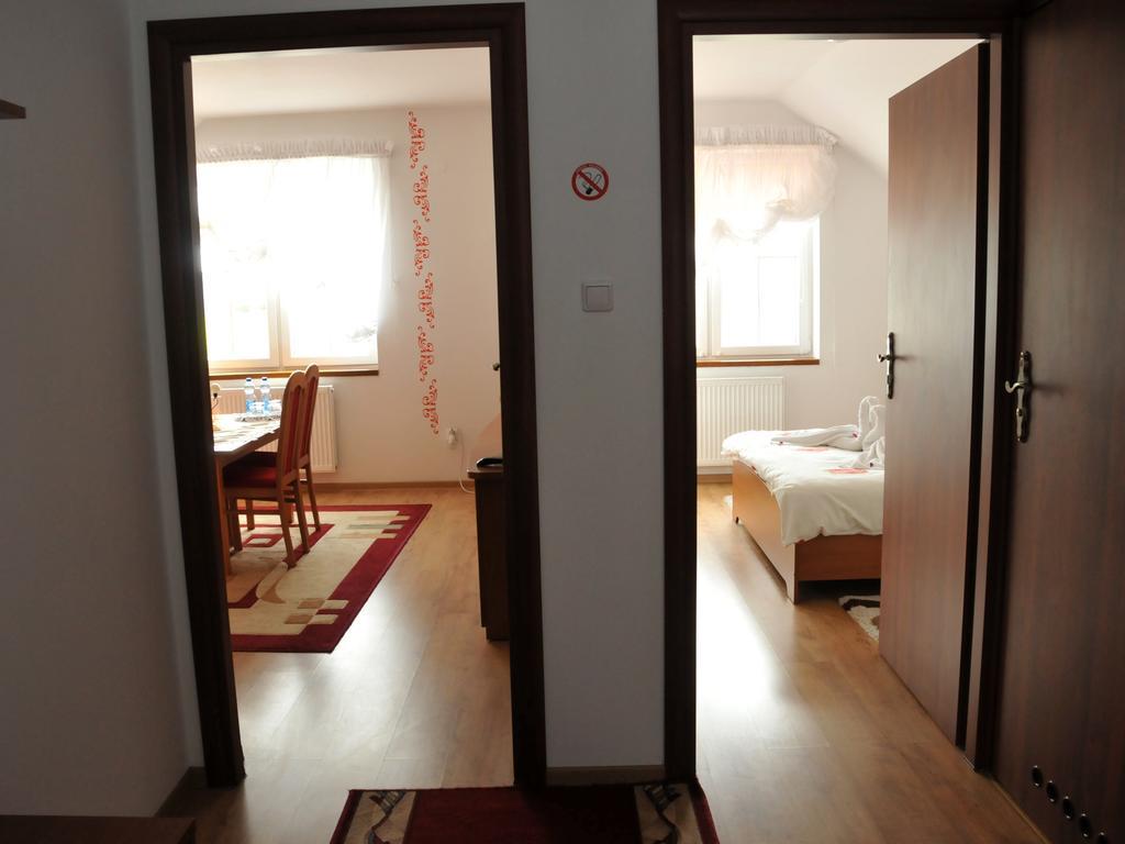 Hotel Restauracja Lorenzo Стопниця Номер фото