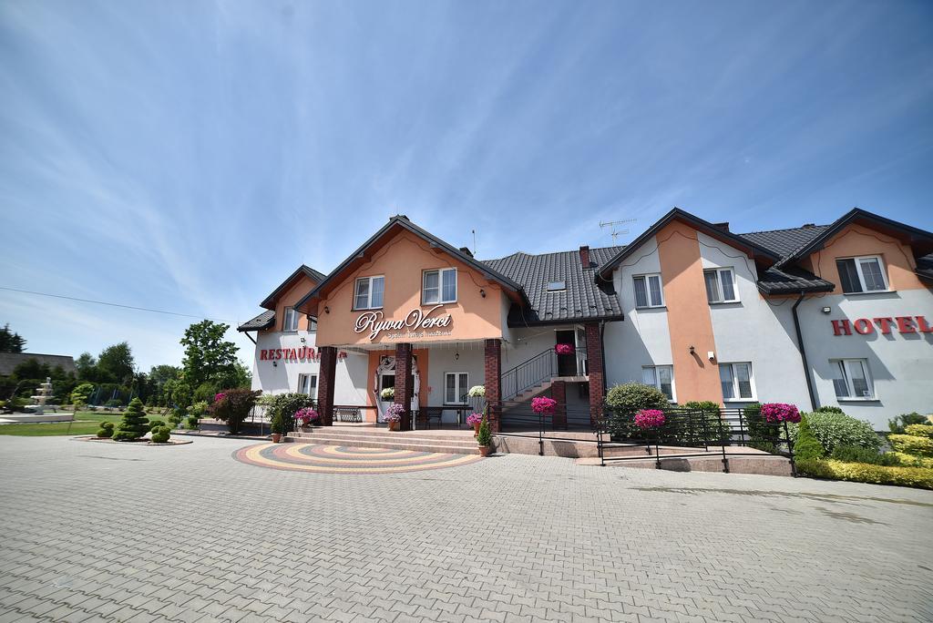 Hotel Restauracja Lorenzo Стопниця Екстер'єр фото