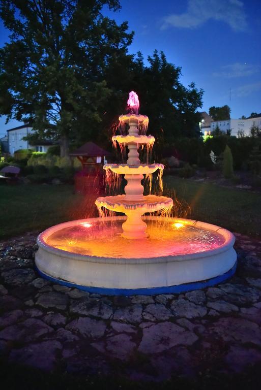Hotel Restauracja Lorenzo Стопниця Екстер'єр фото