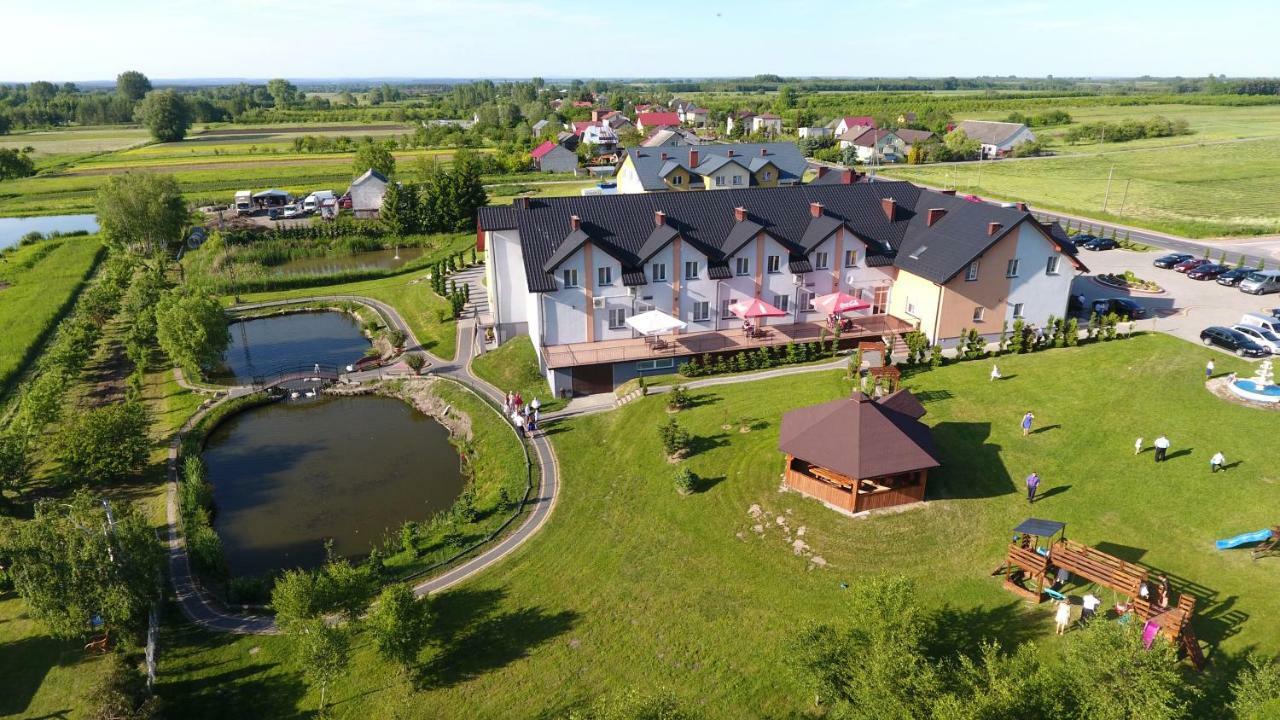 Hotel Restauracja Lorenzo Стопниця Екстер'єр фото